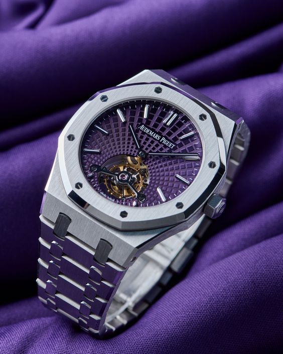 Premium purple watch⌚️